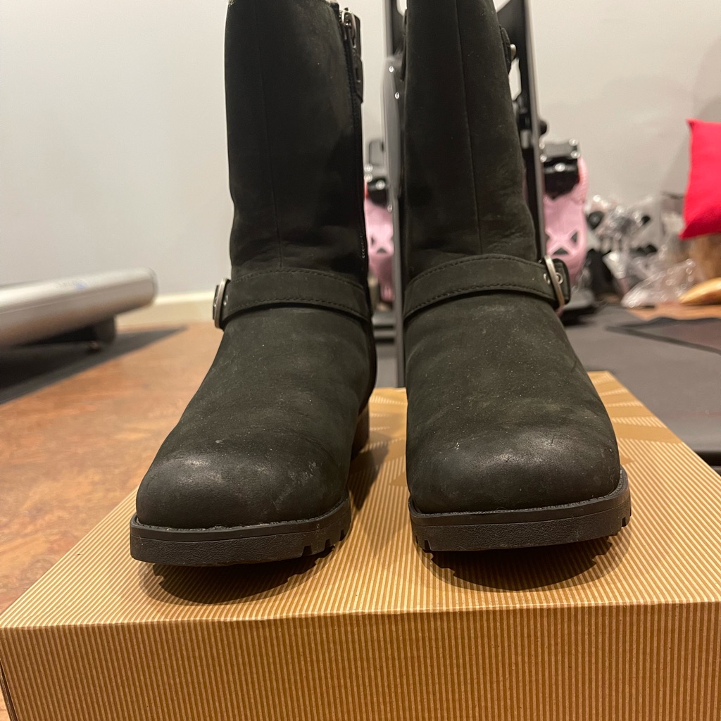 Used Ugg